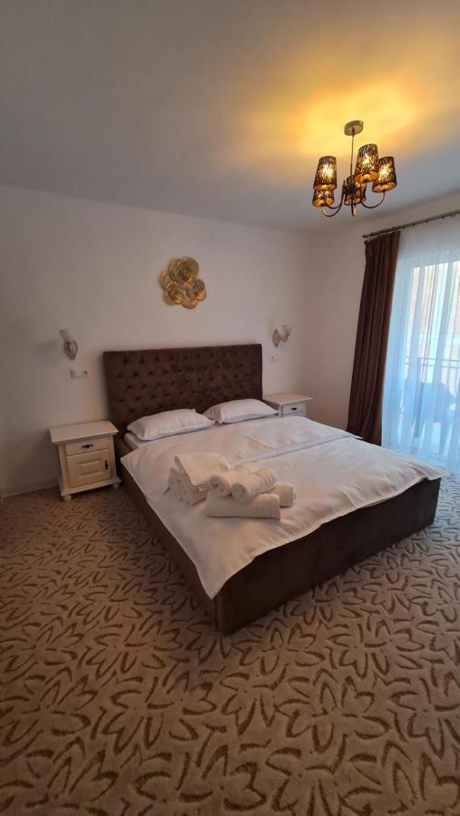 Casa Anne Hotel Baile Herculane Bagian luar foto