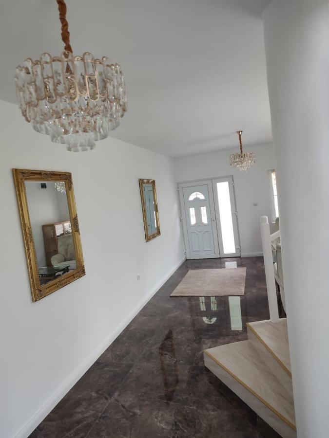 Casa Anne Hotel Baile Herculane Bagian luar foto