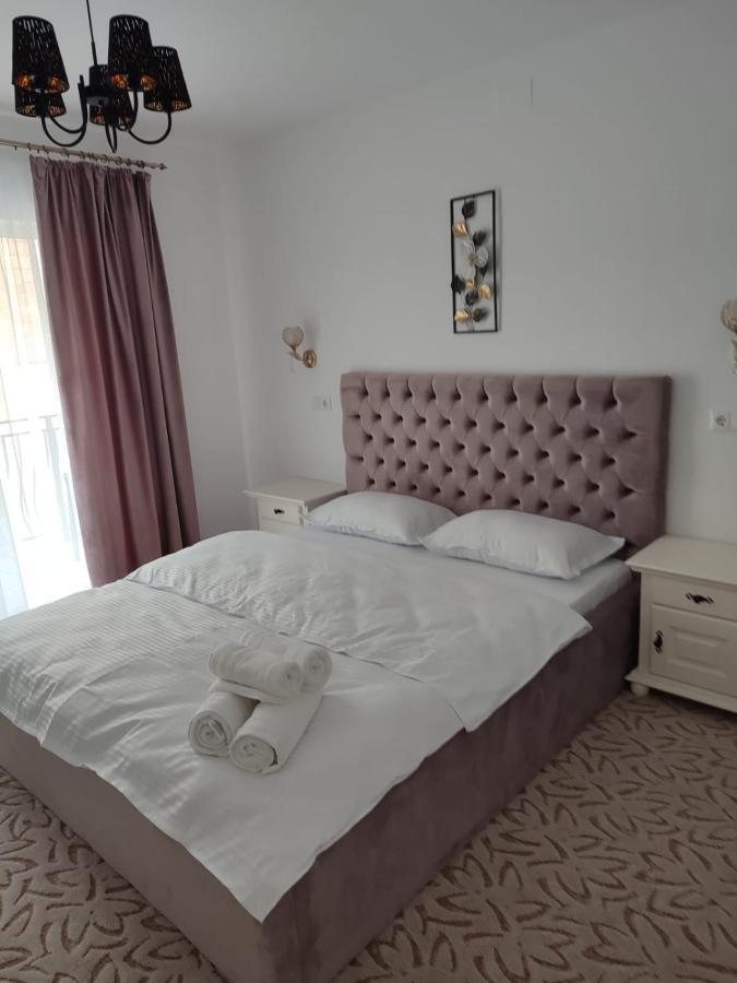 Casa Anne Hotel Baile Herculane Bagian luar foto