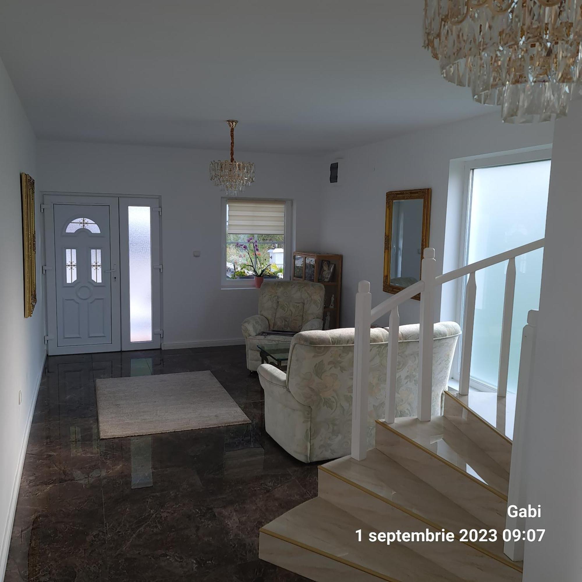 Casa Anne Hotel Baile Herculane Bagian luar foto